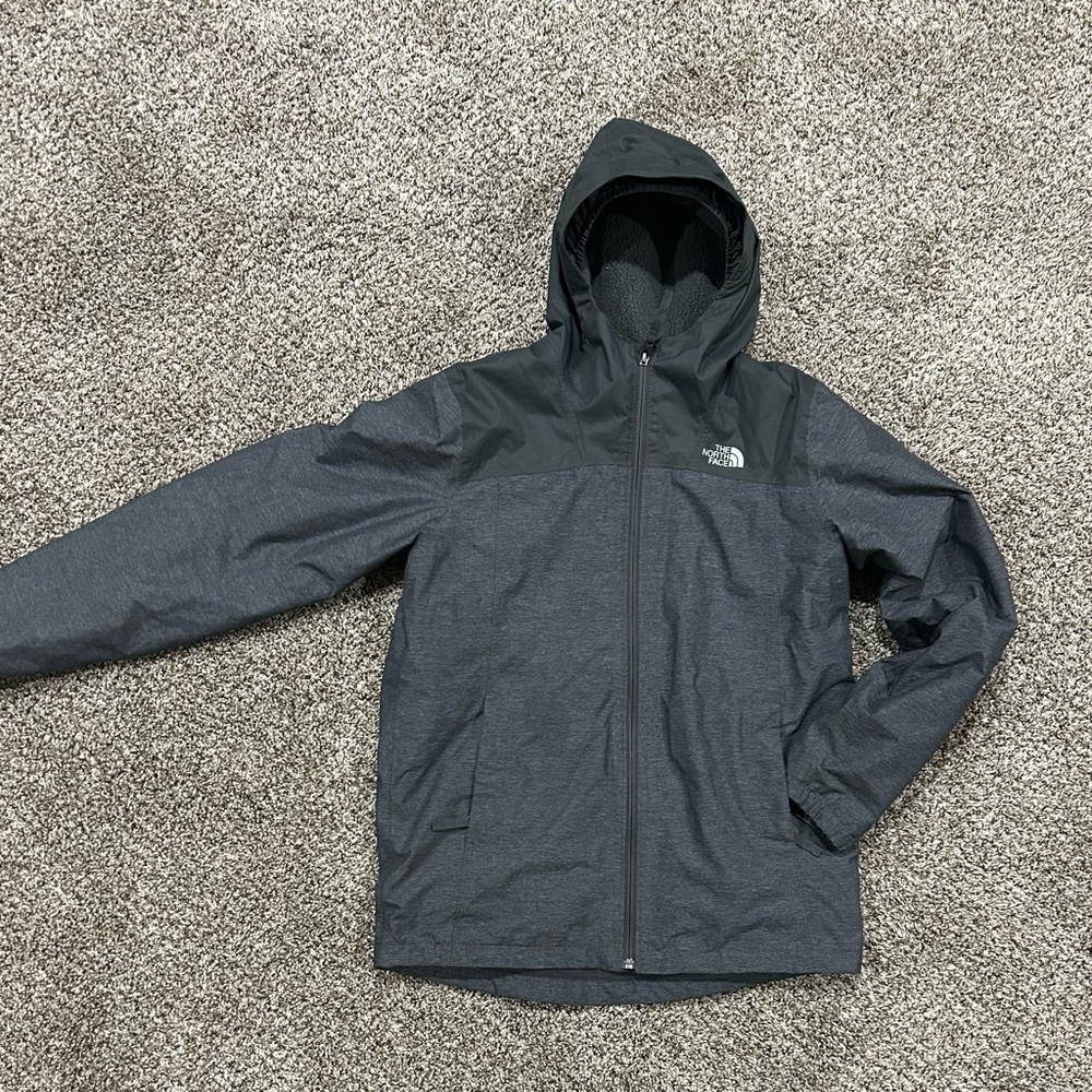 The North Face Boys XL ski jacket